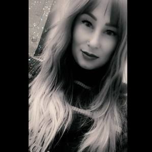 Meet your Posher, Candice